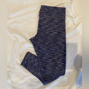 Whisper Marled 7/8 Legging-Size L